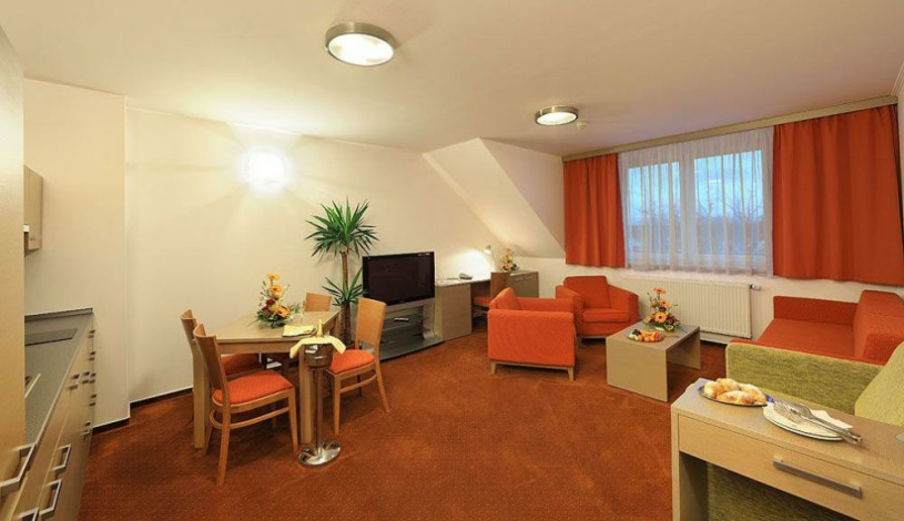 PARKHOTEL HLUBOKÁ NAD VLTAVOU Hluboká nad Vltavou